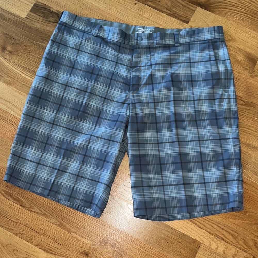 Nike Tour Performance Gray plaid Big Man Poly Flat front Golf Swoosh Shorts 42